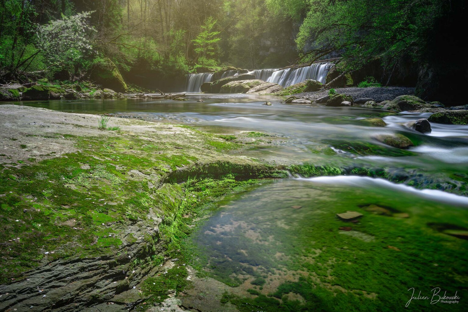 Green peace (Chutes des Chavanettes - Suisse)