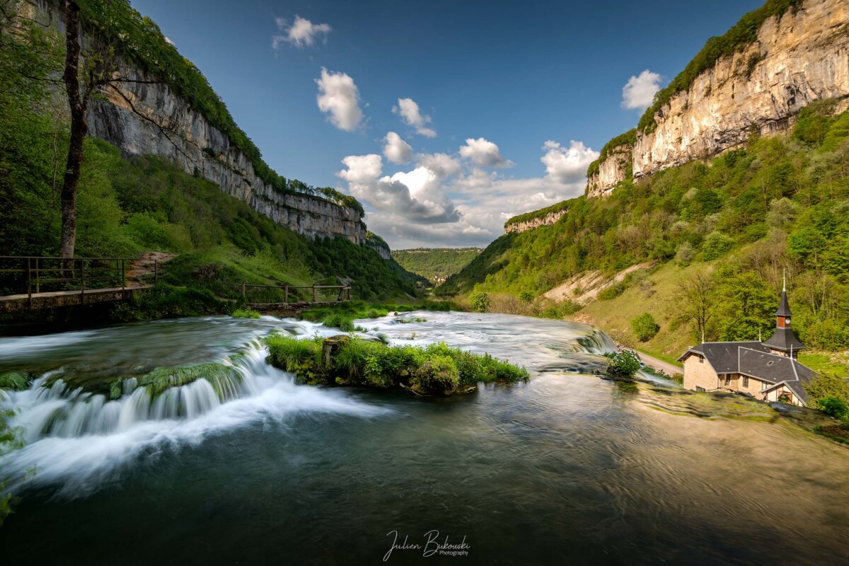 Au dessus de la cascade de Baume les Messieurs (France)