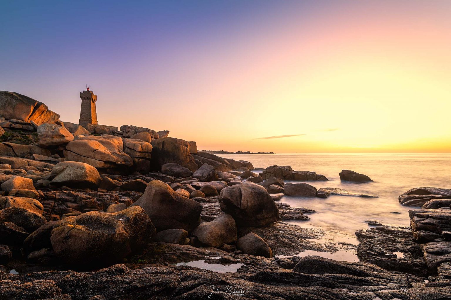 Un soir sur le granit (Ploumanach - France) - v2