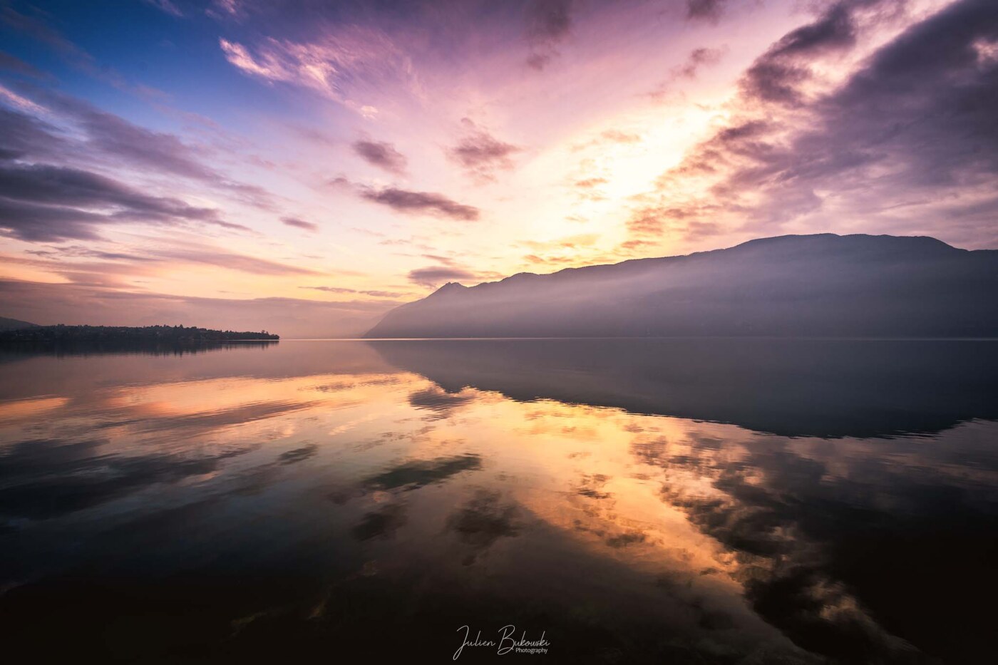 Full color (Lac du Bourget - France)